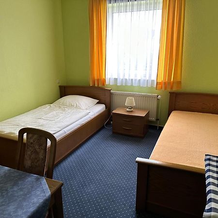 Haus Pegasus Hotell Garbsen Rum bild